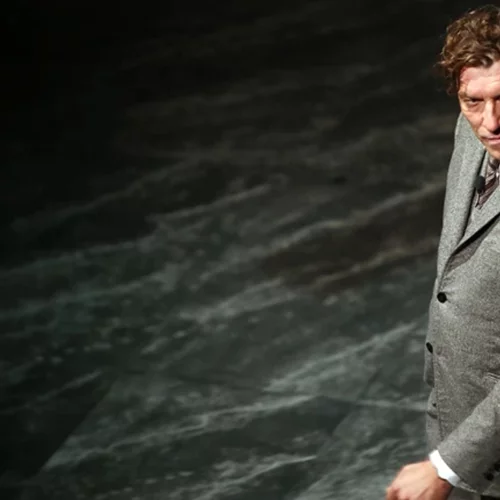 Γιάννης Στάνκογλου | Έριξε τα πυρά του στο χώρο της υποκριτικής - ''Δεν χωράει στο μυαλό μου να ασκήσω εξουσία και να κακοποιήσω σεξουαλικά''