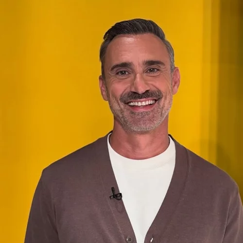 "Στο Παρά Πέντε" | Τι αποκάλυψε ο Γιώργος Καπουτζίδης για τη σεξουαλικότητα του "Σπύρου"