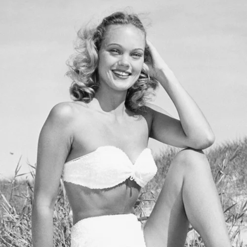 Οι 10 πιο ενδιαφέρουσες πληροφορίες που αξίζει να γνωρίζεις για τη δημιουργία του μπικίνι