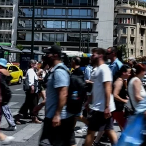 Κορονοϊός | Αυτά είναι τα συμπτώματα που προκαλεί η υπομετάλλαξη "Κένταυρος" - Η προειδοποίηση των ειδικών