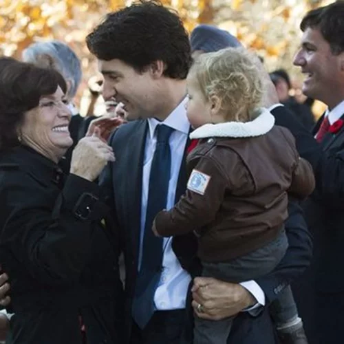 Μargaret Trudeau | Η χίπισσα που εγκατέλειψε τα παιδιά της για μια ζωή γεμάτη ναρκωτικά και σεξ