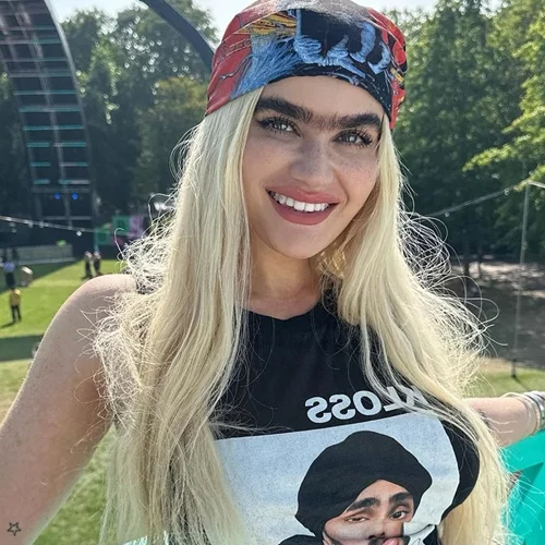 Σοφία Χατζηπαντελή | Με φούστα που αποτελεί έκθεμα σε μουσείο του Λονδίνου στο σημερινό Gala του My Style Rocks