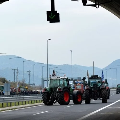 Αυξημένη κίνηση στην έξοδο προς Κεντρική Ελλάδα