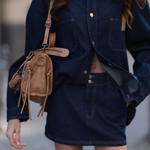 Fab Five | 5 styling tips για σένα που θες να φορέσεις μία mini τζιν φούστα