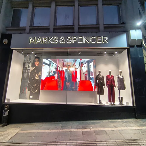 Η Marks & Spencer αναβαθμίζει την εμπειρία στα καταστήματά της στην Ελλάδα