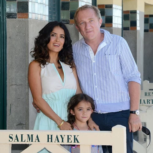 Έγινε αγνώριστη! Η πανέμορφη 14χρονη Valentina Pinault στο κόκκινο χαλί με τη μητέρα της, Salma Hayek