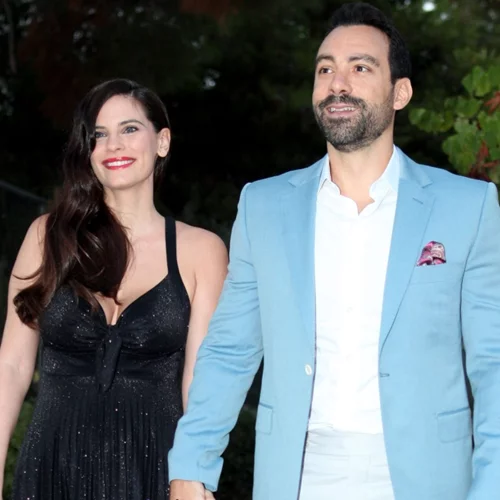 Σάκης Τανιμανίδης | Χάρισε στη Χριστίνα Μπόμπα ένα τεράστιο "διαμάντι" (βίντεο)