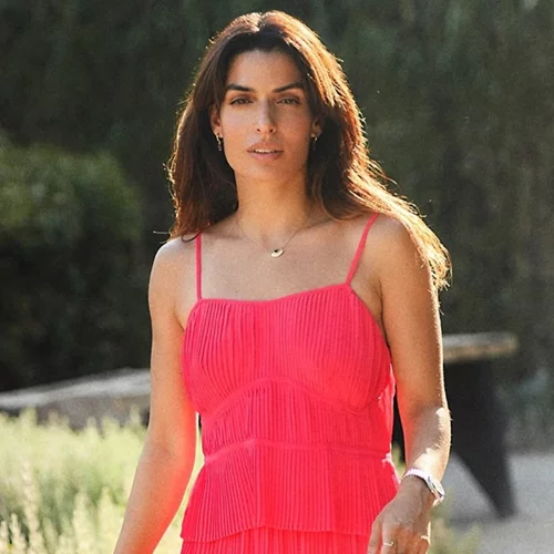 Η Τόνια Σωτηροπούλου με total look από τη Marks & Spencer που είναι ιδανικό για τις διακοπές