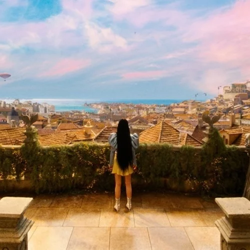 Poor Things | Οι πόλεις που βλέπουμε στην ταινία του Γιώργου Λάνθιμου