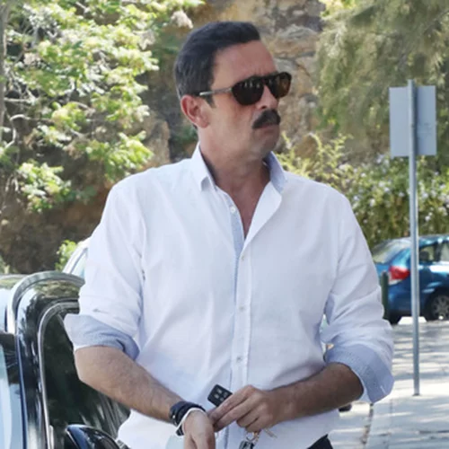 10 χρόνια μαζί : O Λεωνίδας Κακούρης σε σπάνια, κοινή εμφάνιση με τη σύζυγό του, Αλίκη