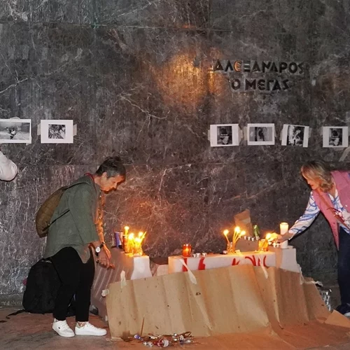 Ενα κεράκι για τους νεκρούς στη Μέση Ανατολή άναψαν στην παραλιακή της Θεσσαλονίκης