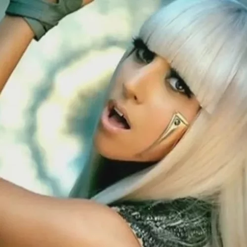 Tim Burton | Έτοιμος για την επόμενη συνεργασία με τη Lady Gaga