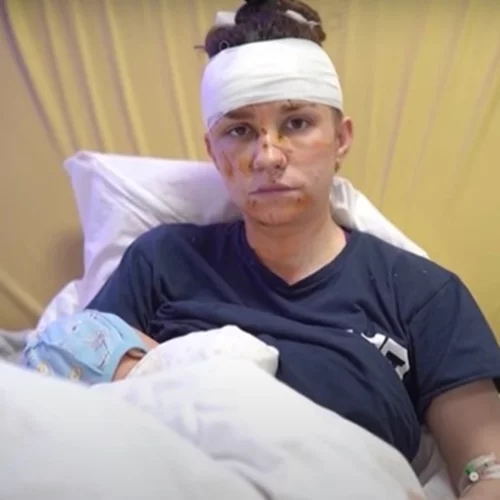 Η 27χρονη Olga έπεσε πάνω από το μωρό της για να το σώσει