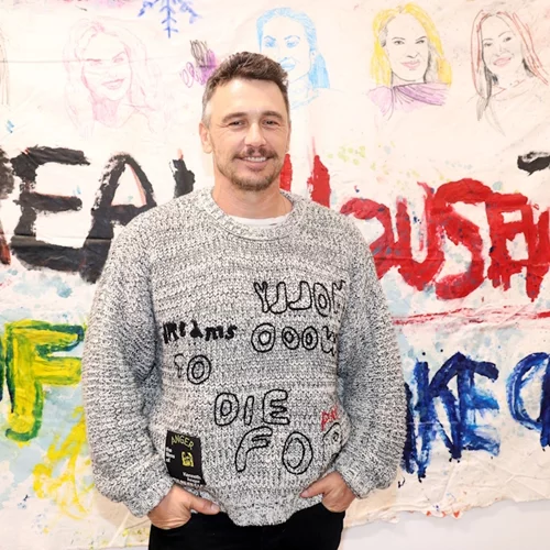 James Franco | Στην Ελλάδα με την καλλονή σύντροφό του