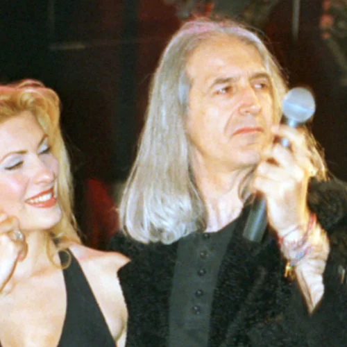 Ελένη Μενεγάκη | Το σχόλιό της όταν έμαθε για το τρίτο παιδί του Νίκου Καρβέλα