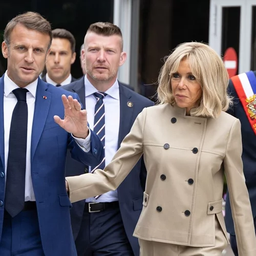 Μετά τον σάλο, η Βrigitte Macron ζητά συγγνώμη από τις "γυναίκες θύματα" αλλά δεν μετανιώνει για όσα είπε