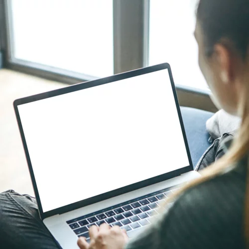 Χαμόγελο του παιδιού | Σοκάρει η έρευνα για τους κινδύνους του διαδικτύου