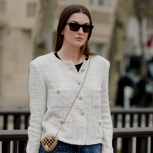 Στο brunch, το γραφείο, τη βραδινή έξοδο | Πώς θα φορέσεις το viral σακάκι από τη Zara που έχει γίνει ανάρπαστο