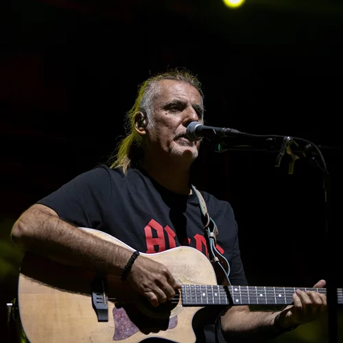 Κωνσταντίνα Πλιάτσικα | Η καλλονή κόρη του Φίλιππου Πλιάτσικα διαπρέπει στις διεθνείς πασαρέλες