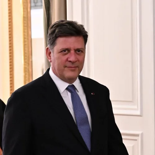 Ο Μιλτιάδης Βαρβιτσιώτης παντρεύτηκε την κούκλα σύντροφό του, Κέλλυ Δρίτσα, στη Ρώμη