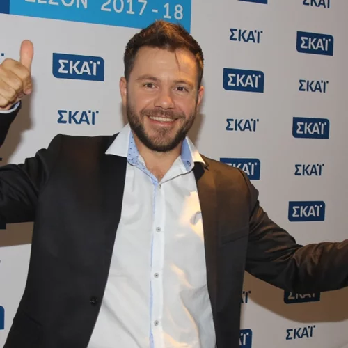 Ευτύχης Μπλέτσας | Η πρώτη φωτογραφία με τη νεογέννητη κόρη του