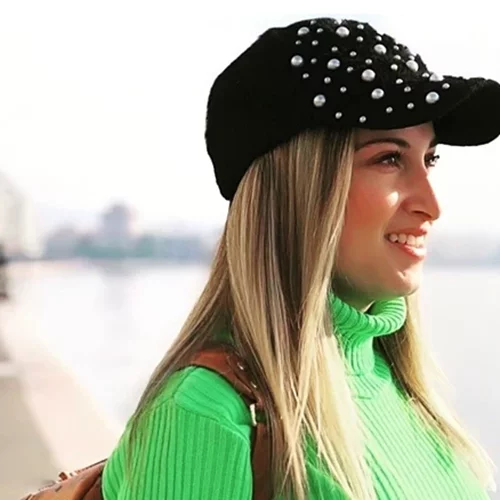 Ξεσπά η Ιωάννα μετά την επίθεση με βιτριόλι στη Μονή Πετράκη | "Κάντε κάτι επιτέλους, αιμορραγούν οι ζωές μας…"