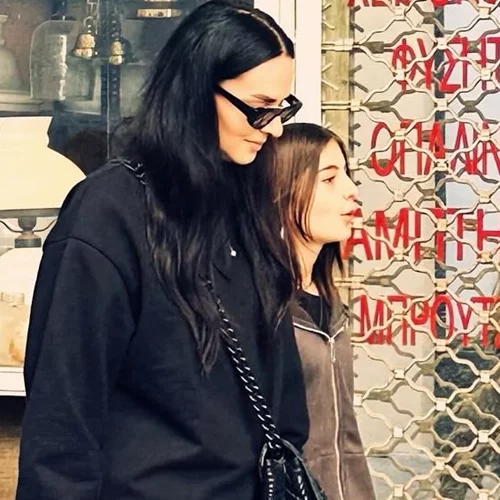 Η Ζενεβιέβ Μαζαρί είπε την αλήθεια για την έφηβη κόρη της και είναι έτοιμη για το μέλλον