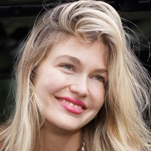 Η Κλέλια Ανδριολάτου για πρώτη φορά με τον σύντροφό της | Οι κοινές φωτογραφίες