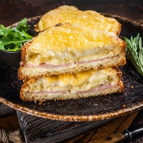 Εύκολο Croque Monsieur: Μπουκίτσες τοστ με αυγό στο τηγάνι