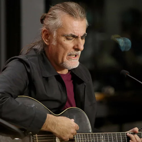 Ο Φίλιππος Πλιάτσικας σε μια σπάνια εμφάνιση συντροφιά με την πανύψηλη κόρη του