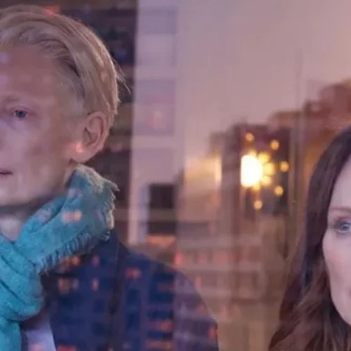 "The Room Next Door": Τρέιλερ για την πρώτη αγγλόφωνη ταινία του Πέδρο Αλμοδόβαρ