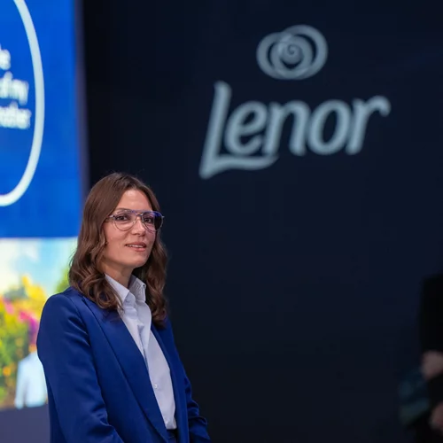 Ένα ταξίδι στα εκπληκτικά τοπία της Ελλάδας | Το Lenor φέρνει την ελληνική εξοχή, στα ρούχα μας