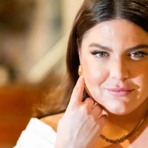 Δανάη Μπάρκα | Με το ντύσιμό της απάντησε στους επικριτές της