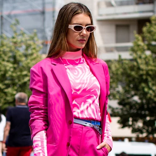 To tip των 5 δευτερολέπτων για να δείχνεις πιο αδύνατη φορώντας blazer