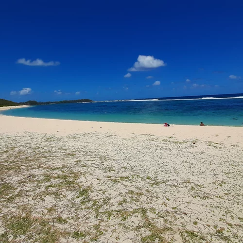"Ρεβεγιόν με γαρίδες και παγωτό και βουτιές στην παραλία" Μία Ελληνίδα μιλά για μια άλλη ζωή στον Μαυρίκιο