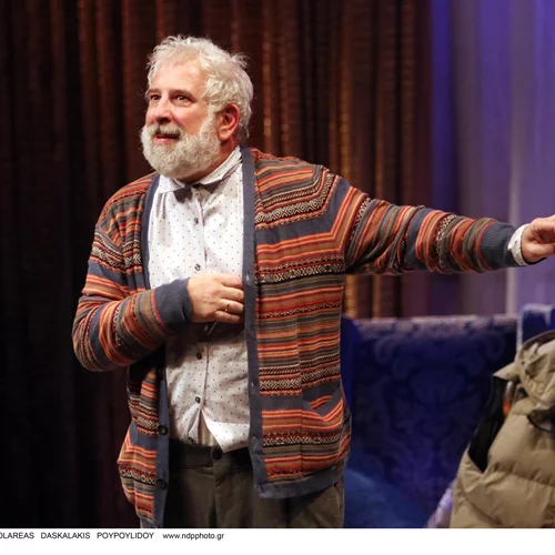 Celebrity News | Η Παλαιτσάκη, ο καρκίνος, ο ελεύθερος Φιλιππίδης και η στενοχώρια της Παλαιολόγου