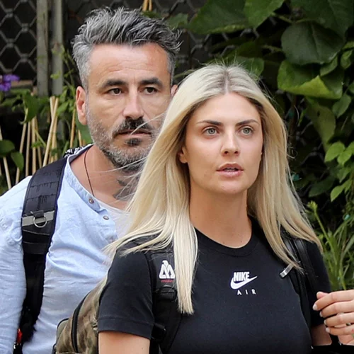 Statement sneakers | Η Κρίστη Καθάργια σού δείχνει τον πιο ασφαλή τρόπο για να τα φορέσεις