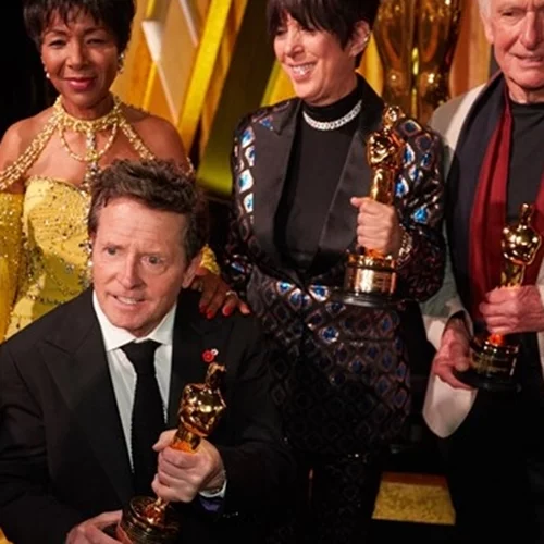 Μichael J. Fox | "Συνεχίζω την αναζήτηση θεραπείας του Πάρκινσον"