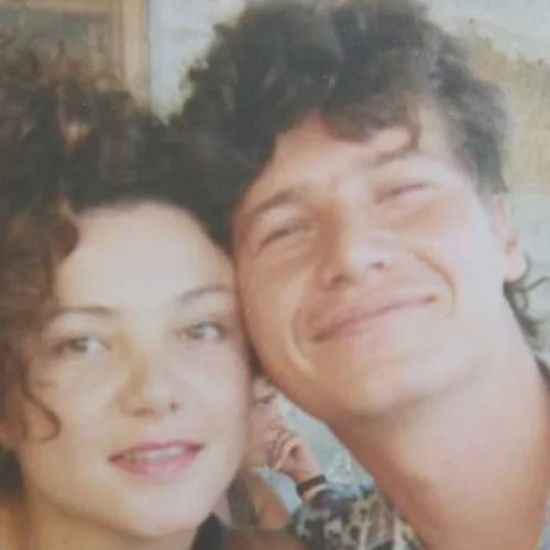 Σοφία Αρβανίτη | "Ο αδελφός μου περνούσε έναν Γολγοθά, ήξερε πως ήταν άρρωστος και έναν χρόνο μετά έφυγε"