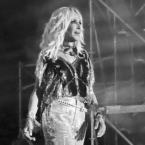 Δεν περίμεναμε κάτι λιγότερο από την γκαρνταρόμπα της Άννας Βίσση