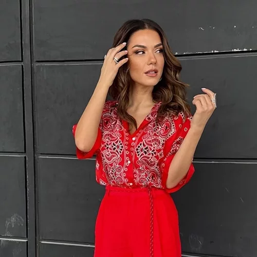 Βάσω Λασκαράκη | Μαυρισμένη και πέντε μηνών έγκυος πιο εντυπωσιακή από ποτέ