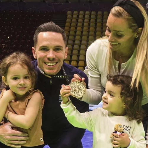 Βασιλική Μιλλούση & Λευτέρης Πετρούνιας | Οικογενειακή γιορτή στο σπίτι τους