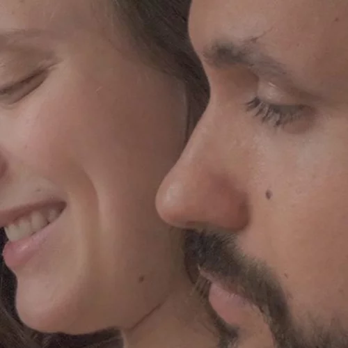 Ορφέας Αυγουστίδης | Η πρώτη φωτογραφία με τη σύντροφό του και τον νεογέννητο γιο τους