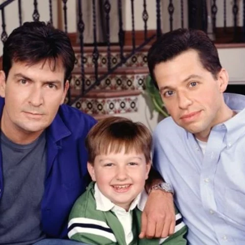 Two and a Half Men | Η σειρά που μοίρασε γέλιο, εκατομμύρια αλλά και πολύ πόνο στους πρωταγωνιστές της