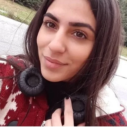 H Ελληνίδα TikToker που έγινε μοναχή