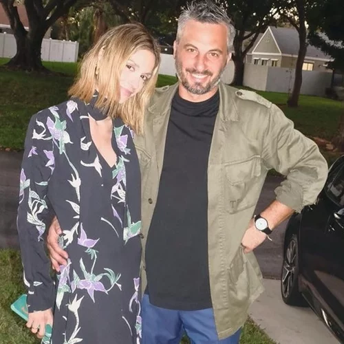 Σοφία Καρβέλα | Η (μοναδική) φορά που αναφέρθηκε στο διαζύγιο της στον Θανάση Πανουργιά