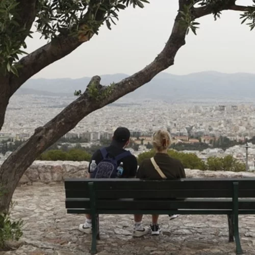 Βροχερός ο καιρός σήμερα, φεύγει η αφρικανική σκόνη - Ερχονται έντονες βροχές και καταιγίδες τις επόμενες ημέρες