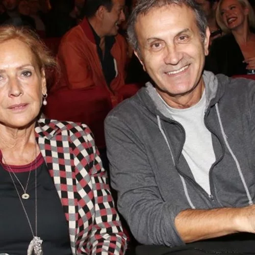 H μοναδική φωτογραφία από το γάμο του Γιώργου και της Άννας Νταλάρα