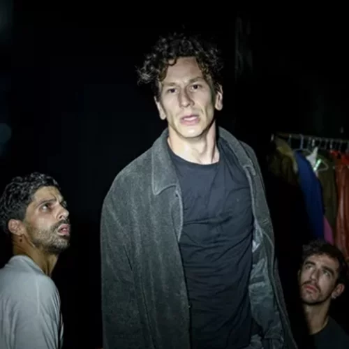 Ο Γιώργος Νανούρης κι ο Μιχάλης Σαράντης ανεβάζουν "Συρανό" στην εποχή του body positivity