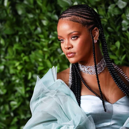 Γιατί όλες θέλουν να ντυθούν όπως η Rihanna στην εγκυμοσύνη της;